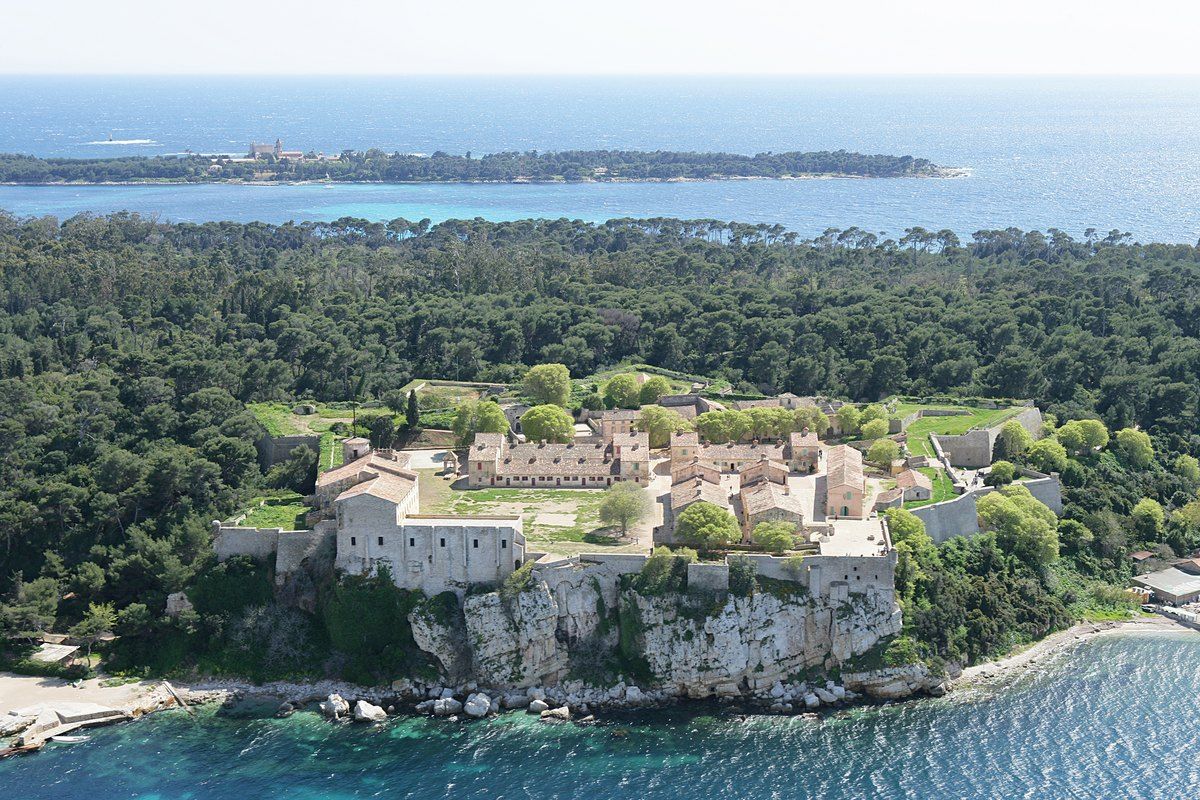 The Fort Royal on Île Sainte-Marguerite from the air, its walls among the pines above the sea