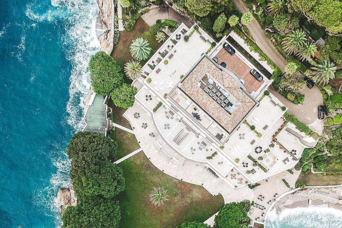 Cap Estel at Èze-bord-de-Mer, home of the Bar Lounge