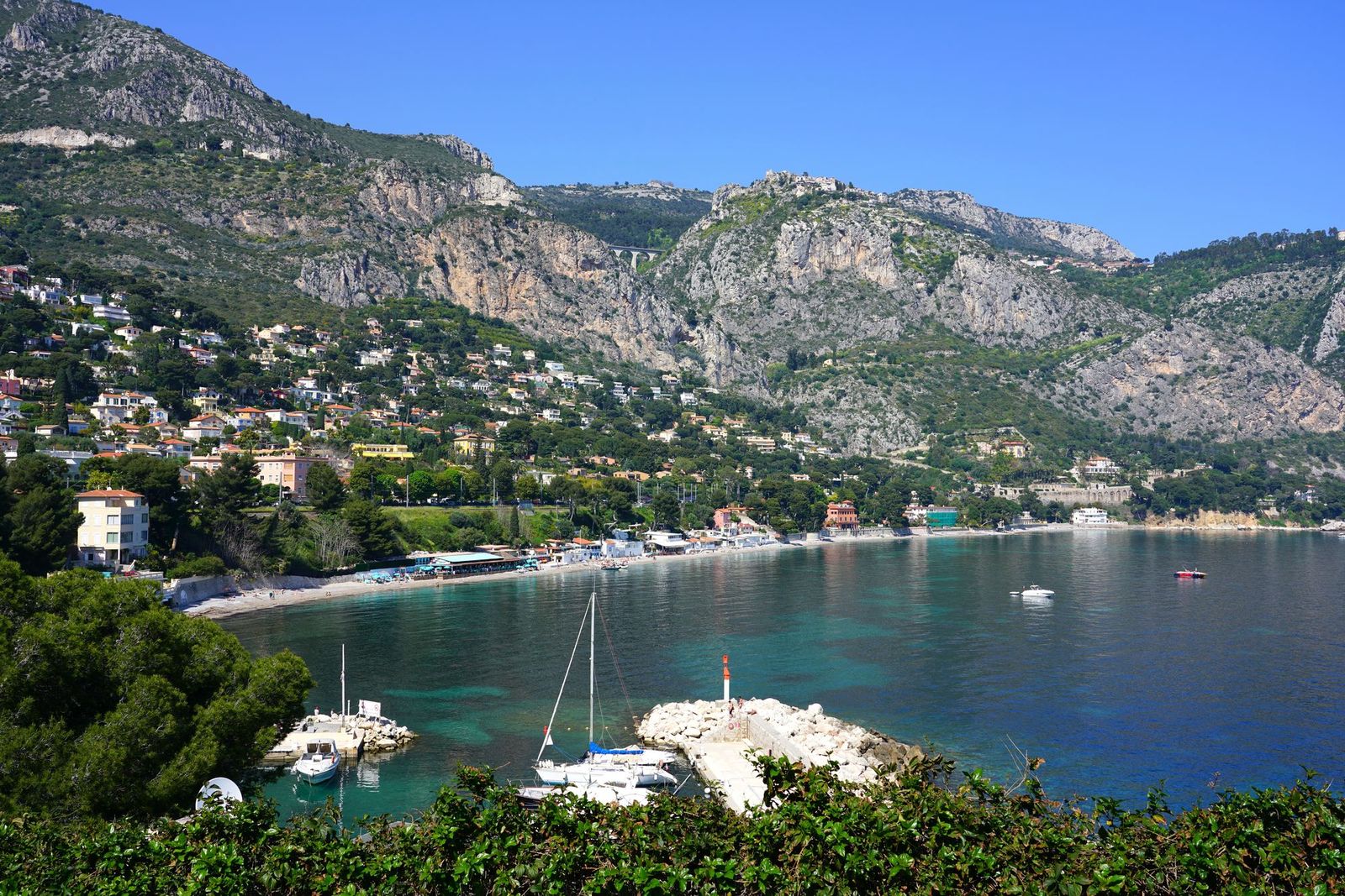 Èze-sur-Mer and its bay, below the hilltop village of Èze