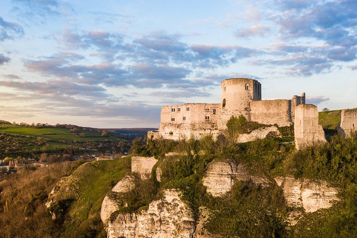 The ruins of Château Gaillard on its chalk spur above Les Andelys