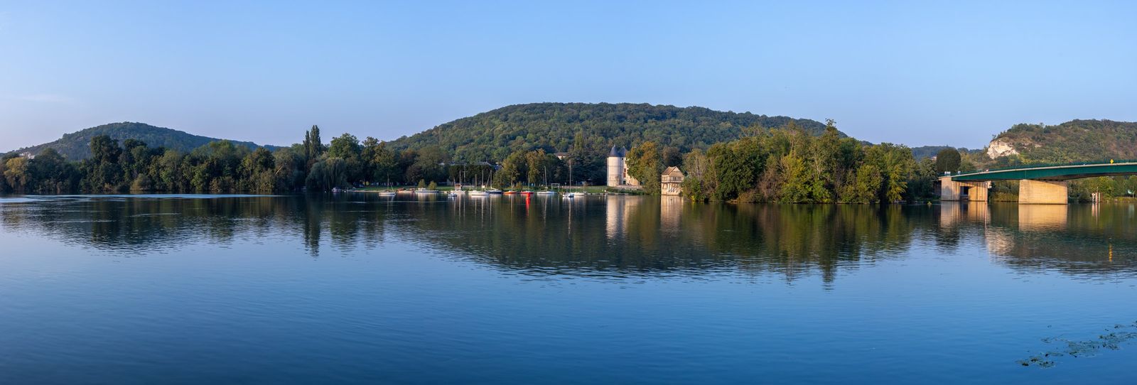 The banks of the Seine at Vernon, near Giverny