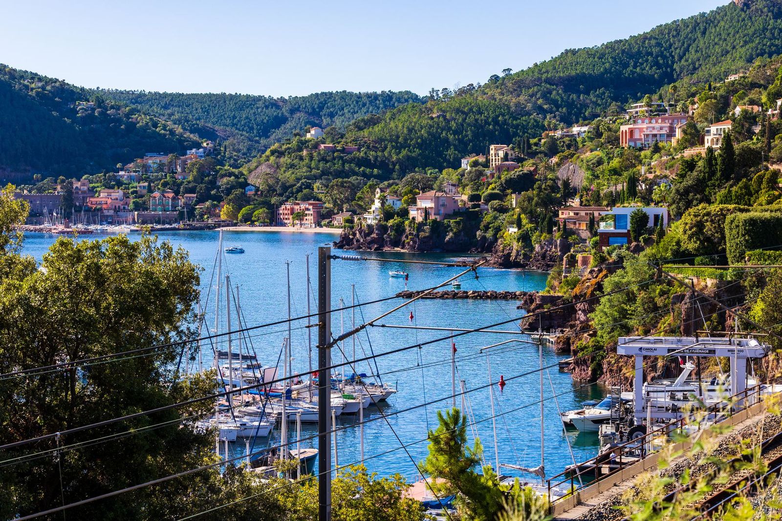Port de la Rague and Théoule-sur-Mer seen from the heights of Mandelieu-la-Napoule