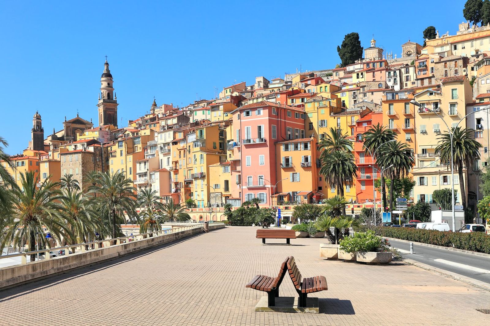 The promenade and the town of Menton