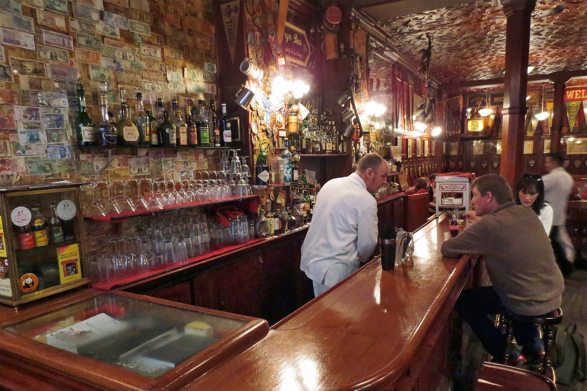 Harry's New York Bar on rue Daunou