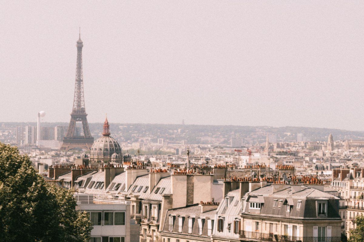 View towards the Eiffel Tower from the rooftop of the Terrass'' Hotel