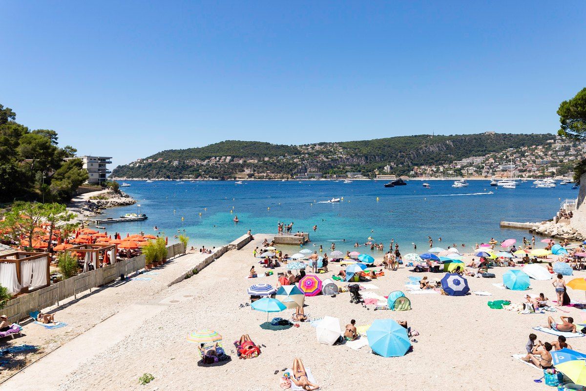 Plage de Passable on the west side of Cap Ferrat, facing the rade of Villefranche