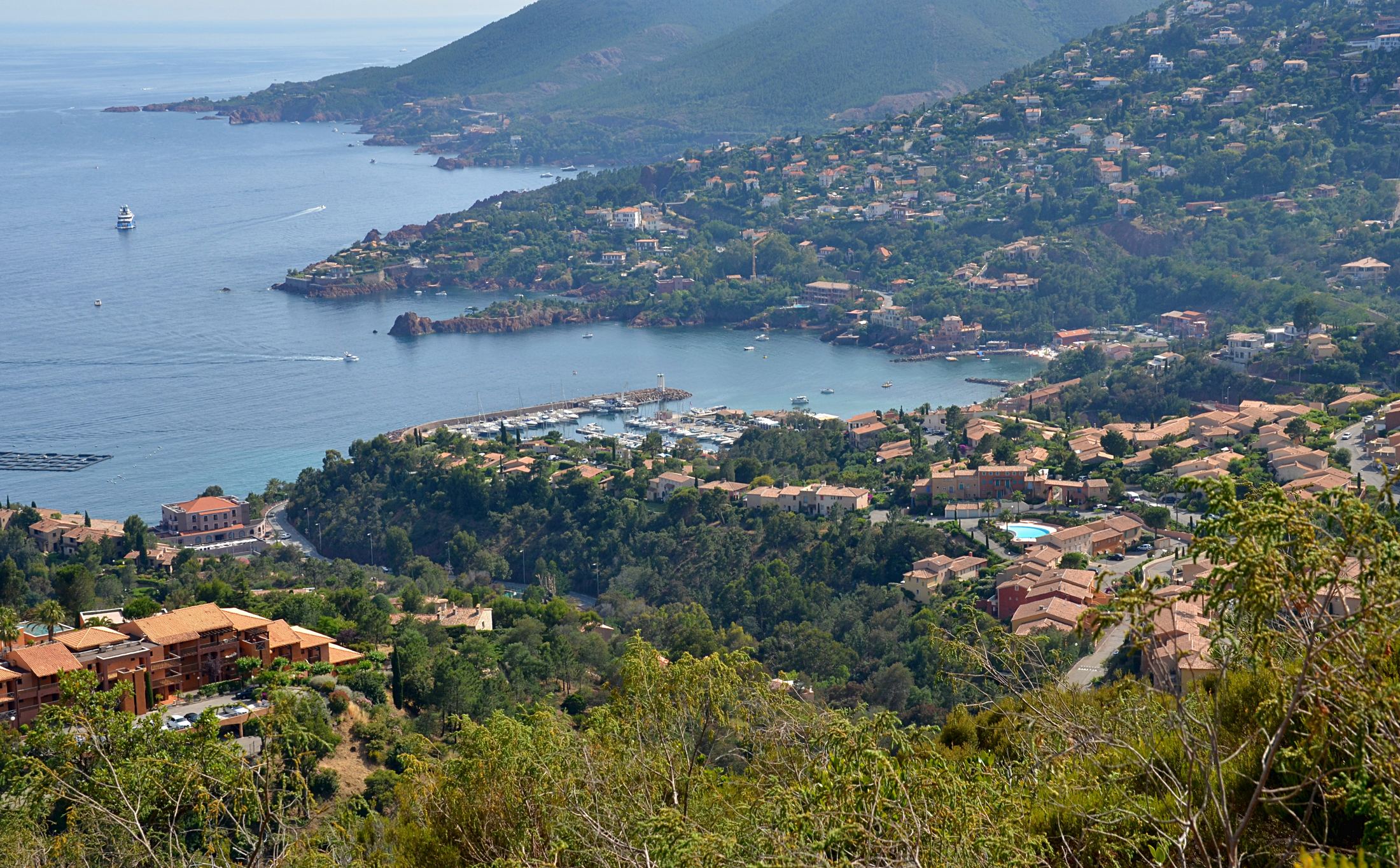 On the path near the Pointe de l'Aiguille, Théoule-sur-Mer