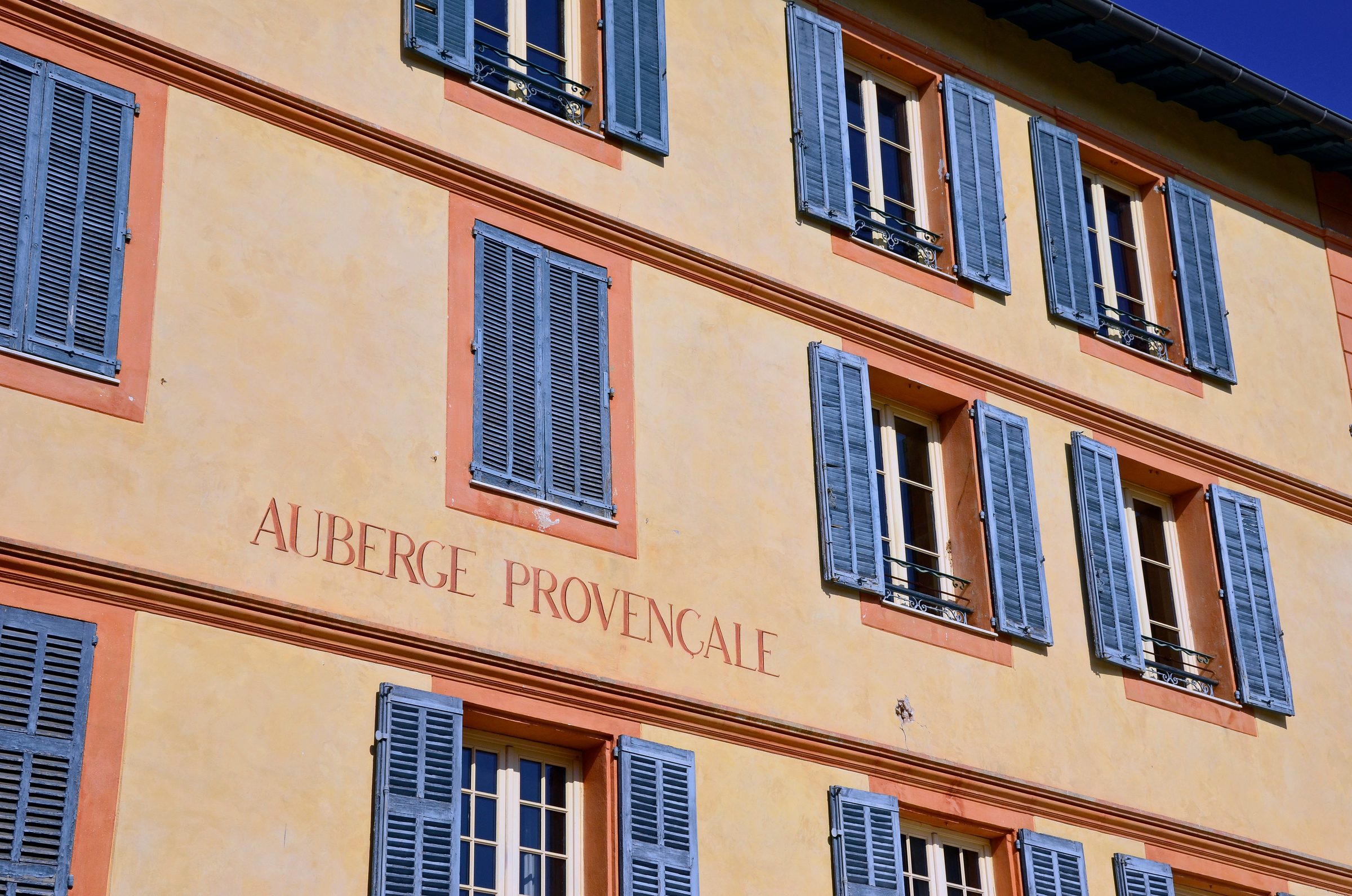 The façade of the Auberge Provençale in Valbonne village