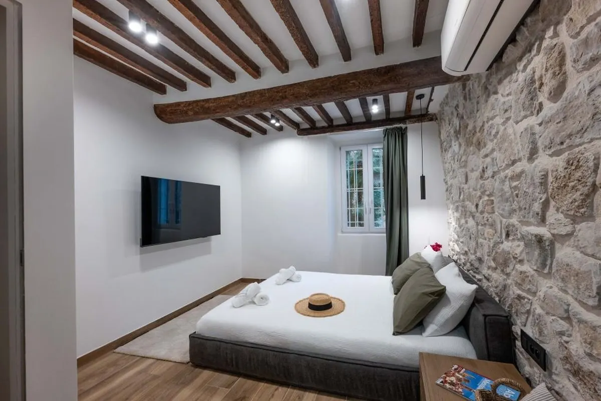 Revely House, a town house on the ramparts of Antibes