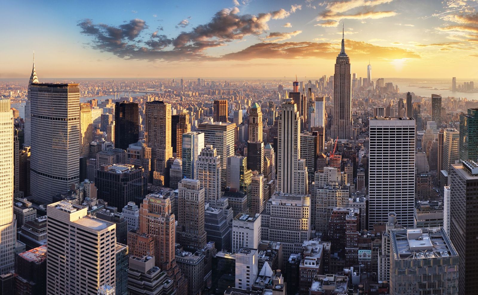 Midtown Manhattan and the Empire State Building at sunset