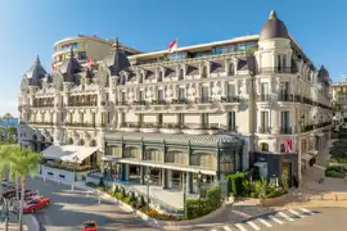 Exterior view of the Hôtel de Paris Monte-Carlo, the building housing Pavyllon restaurant