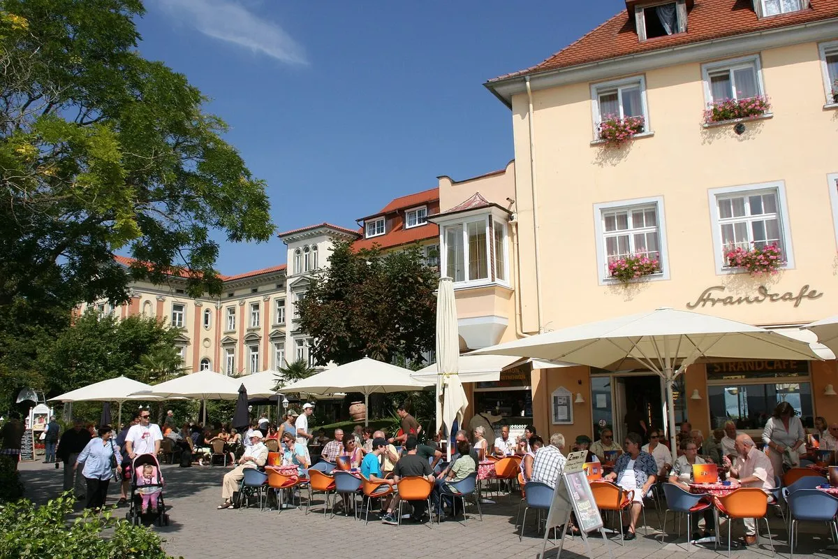 The lakeside promenade in Überlingen on Lake Constance