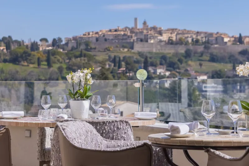 Alain Llorca in La Colle-sur-Loup – facing Saint-Paul-de-Vence