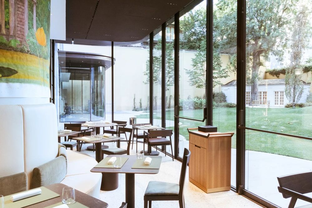 Andrea Aprea – two stars rising above Milan's Etruscan rooms