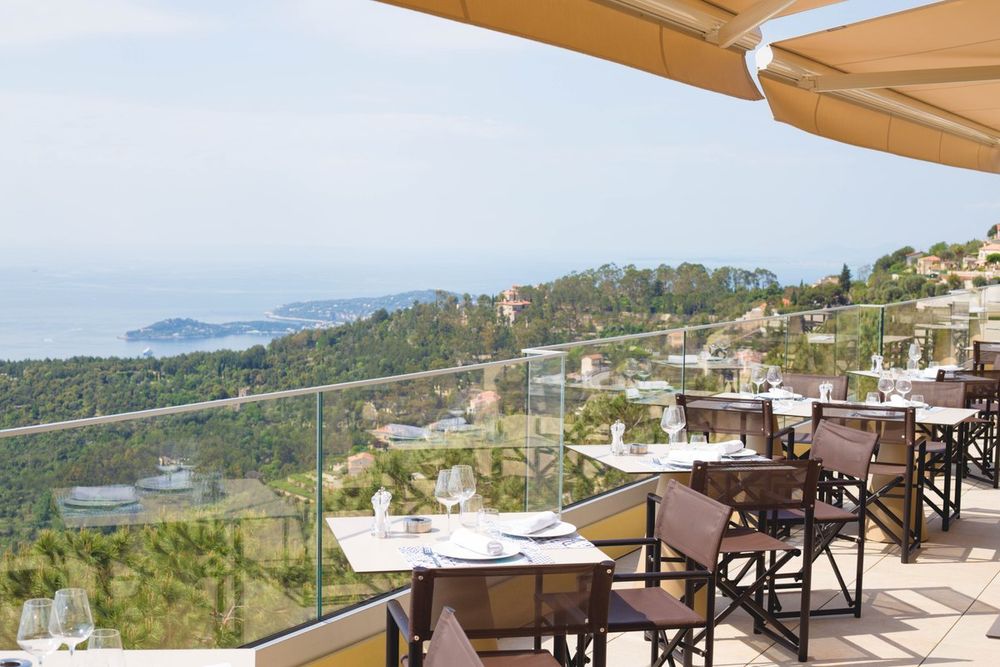 Le Tillac, the restaurant of Les Terrasses d'Èze, from outside