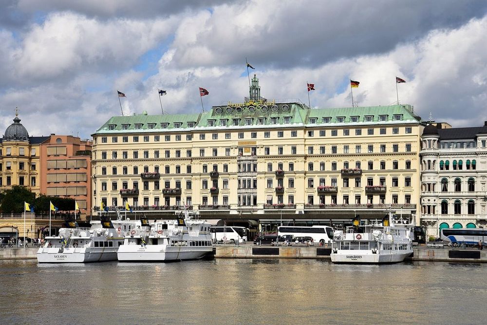 Grand Hôtel Stockholm – staying opposite the palace today