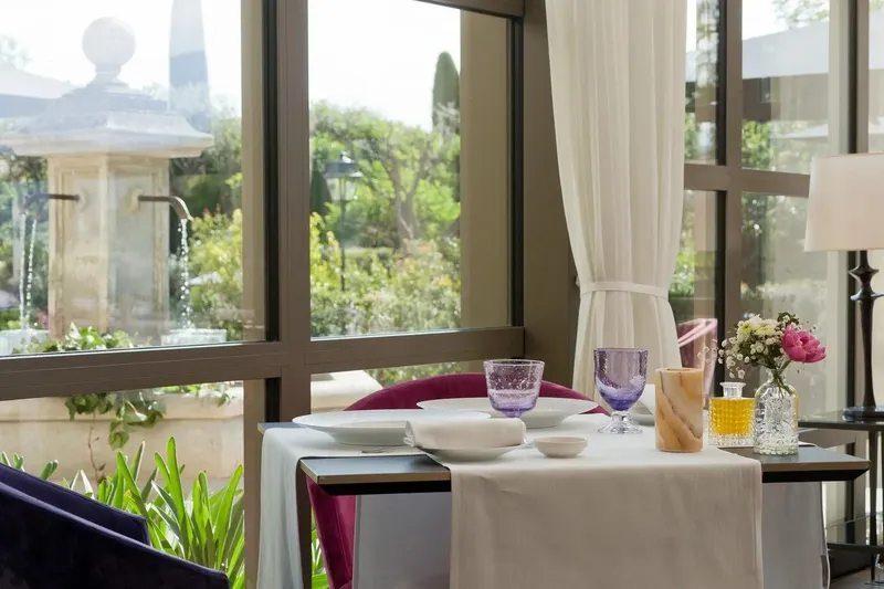 La Table de Pierre in Saint-Paul-de-Vence – a first star in the garden