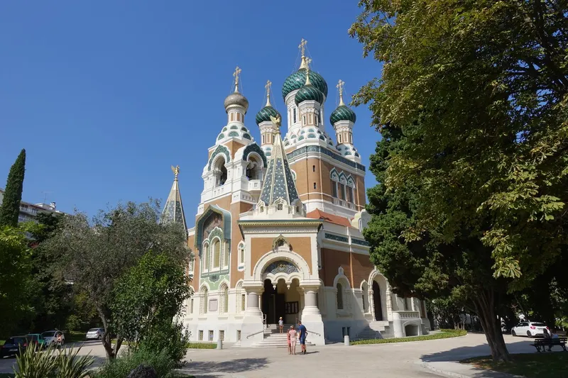 Saint-Nicolas in Nice – the tsars' cathedral and its five green domes