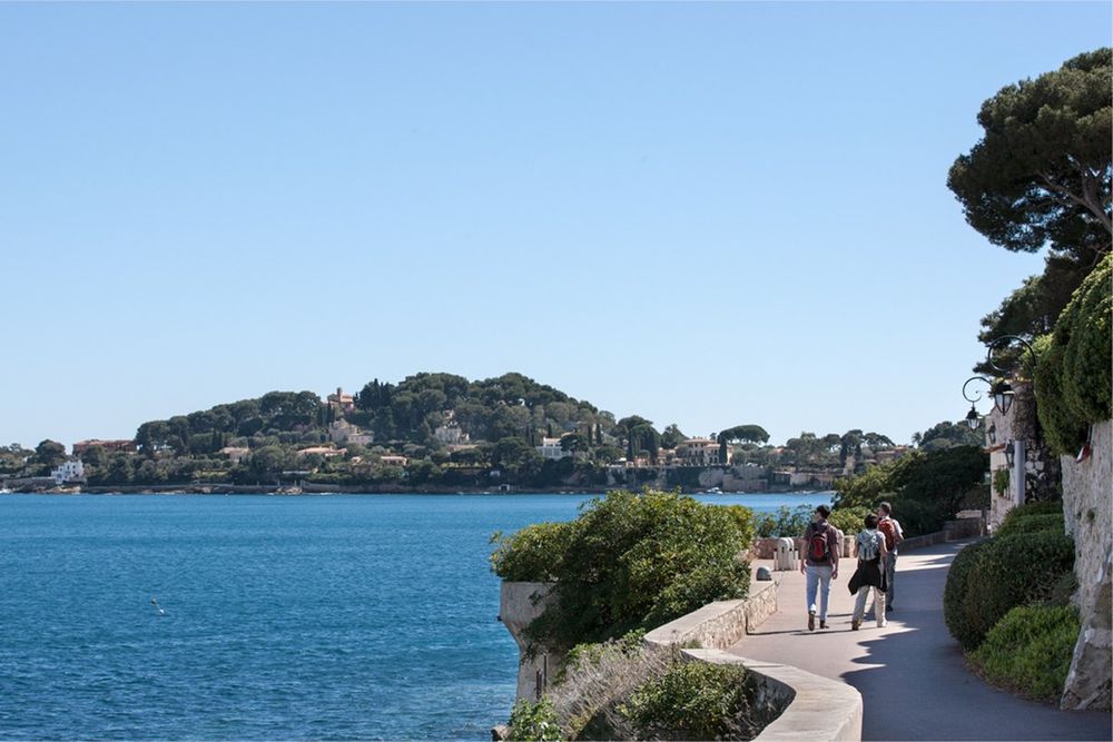Evening light on the Promenade Maurice Rouvier, Saint-Jean-Cap-Ferrat